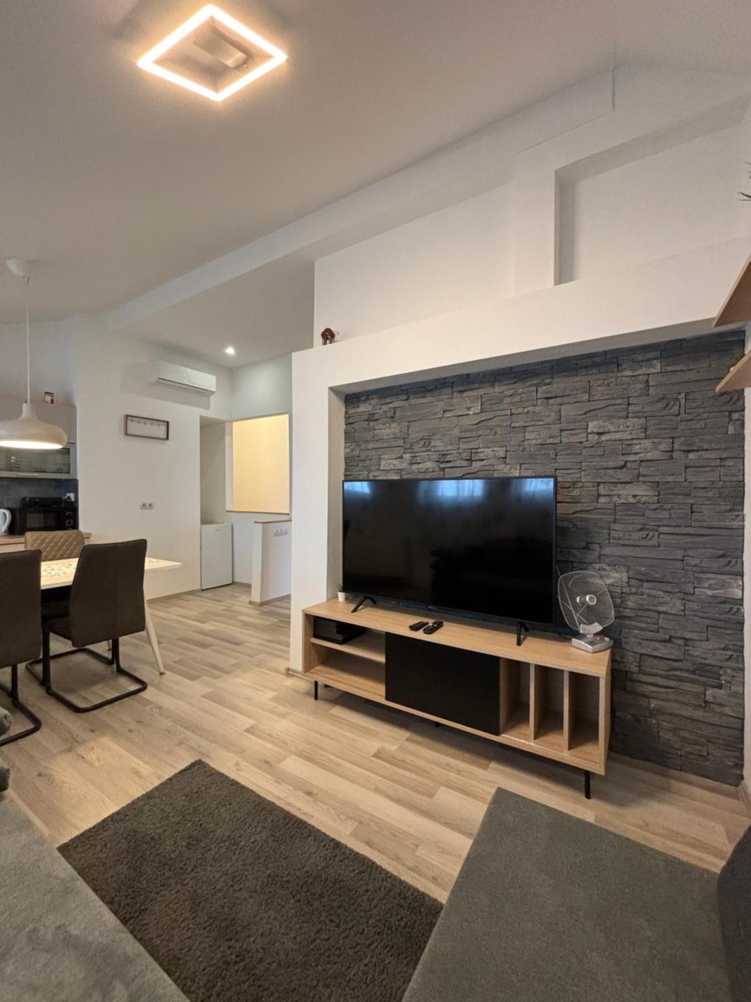 Albert Apartments Zagreb Airport Велика-Горица Экстерьер фото